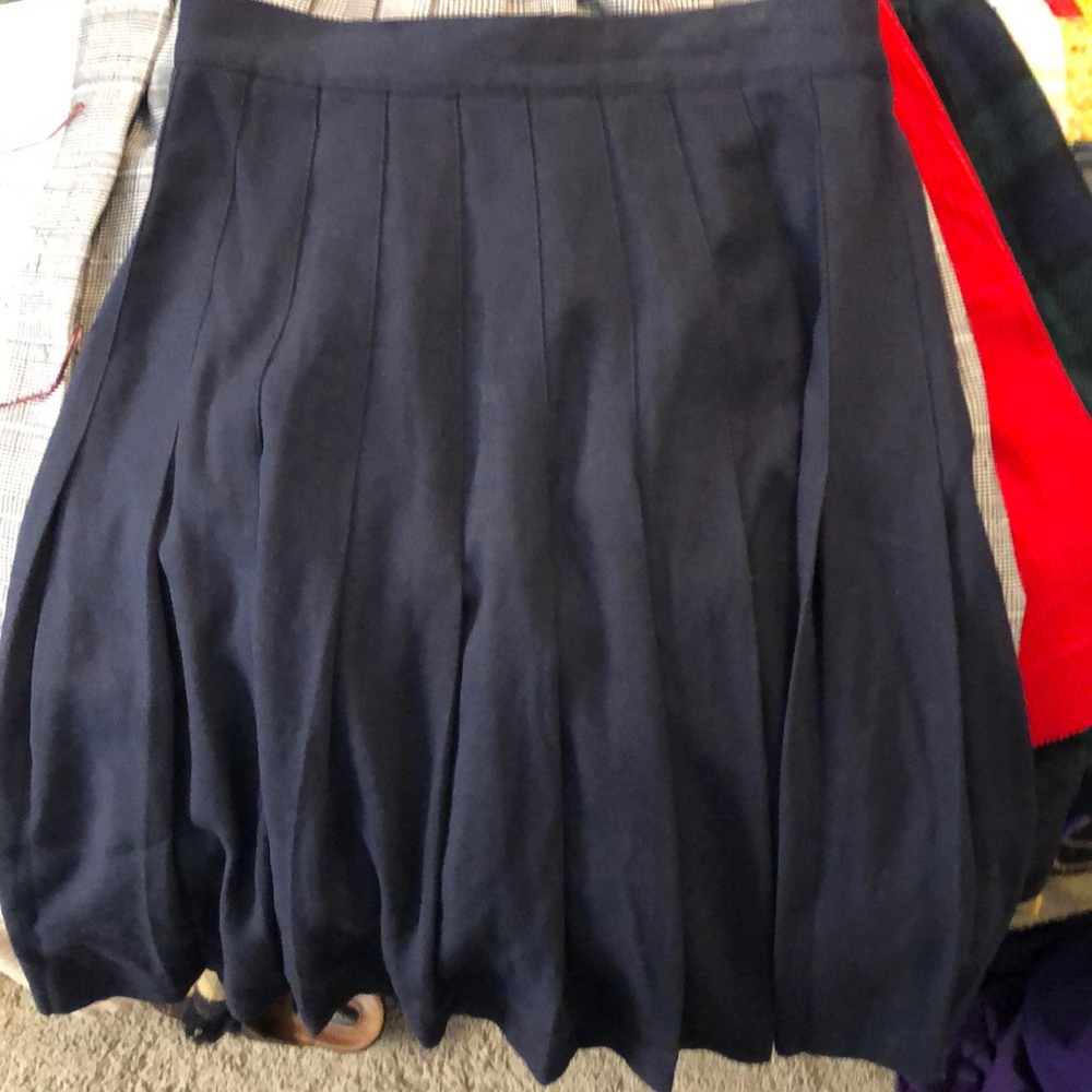 Nice Navy Maren Pleated Skirt, sz 6